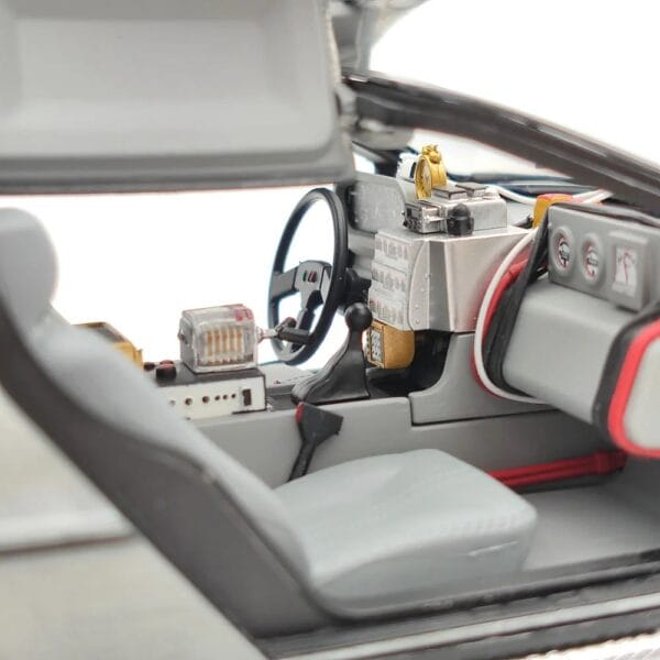 HW 1/18 for Elite Back To The Future Time Machine - Image 3