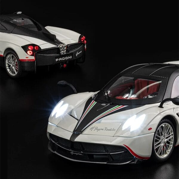 1:18 Pagani Huayracan - Image 10