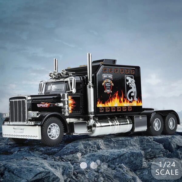 1:24 Scale Peterbilt 389 - Image 3