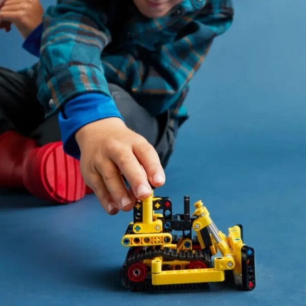 LEGO Heavy-Duty Bulldozer - Image 8
